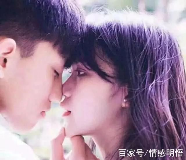 男人亲女人嘴巴是什么意思