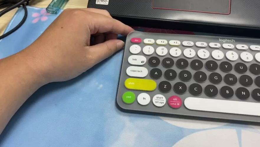 logitechk380键盘怎么连接
