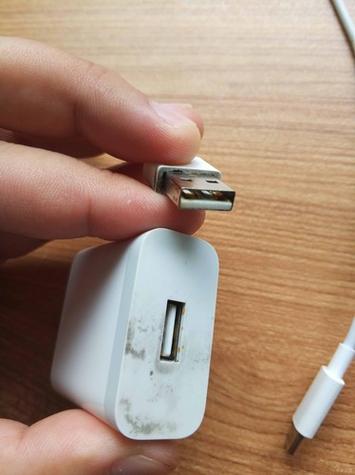 充电器一个月不用会坏吗