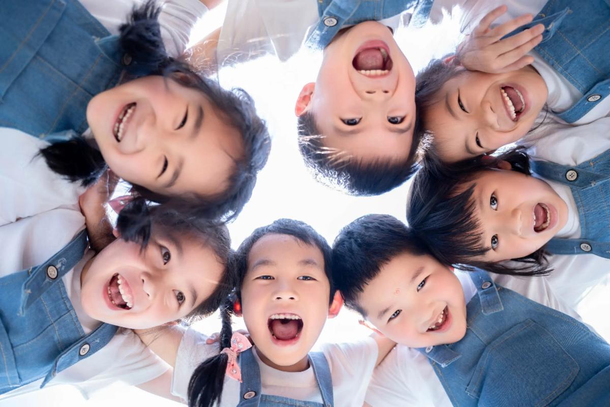 小孩搞笑视频大全图标