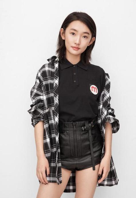 周依然长得超级像一个女明星