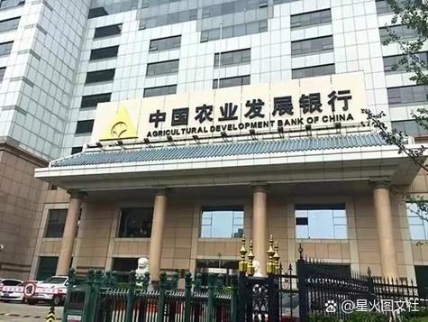 桑显红沃莱特的父亲是干什么的