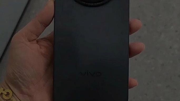 X200S背面带不带磁吸