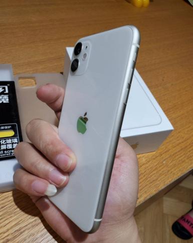 苹果11边框