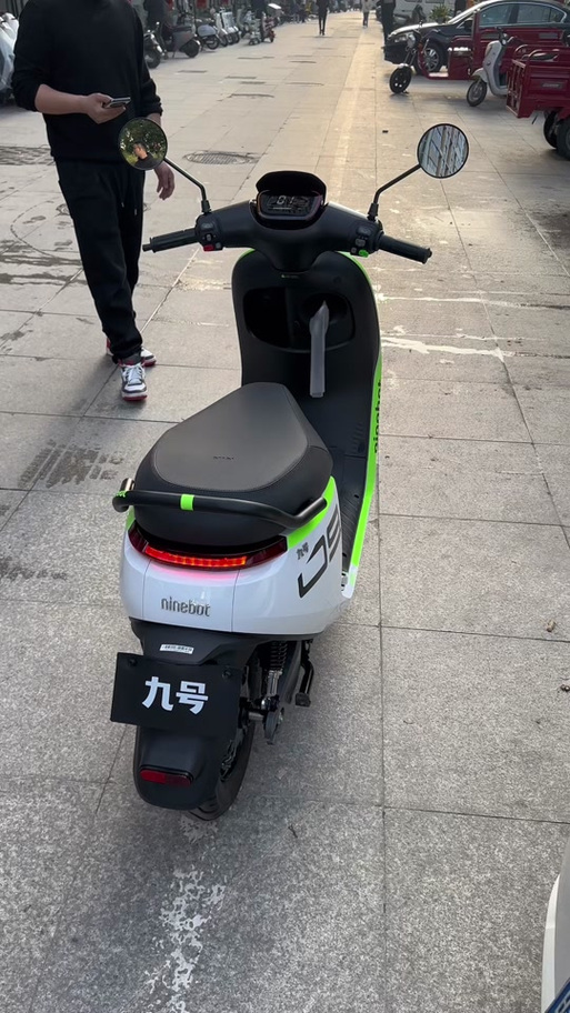 九号哪一款带无人驾驶截图
