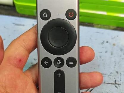 三星电视遥控器怎么拆卸