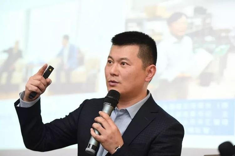 嘉楠耘智屠松华图标