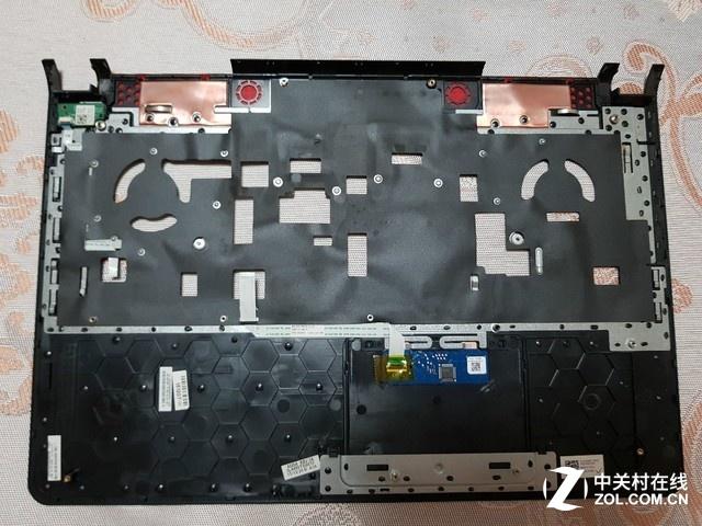 笔记本后盖卡扣怎么撬图标