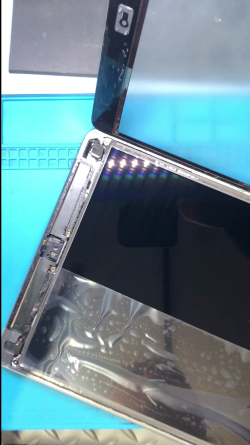 ipad充电时闪电标志一闪一闪的图标