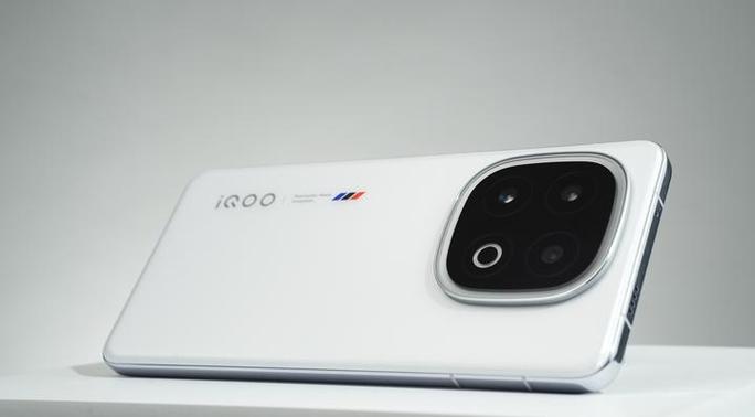 iqoo值不值得购买