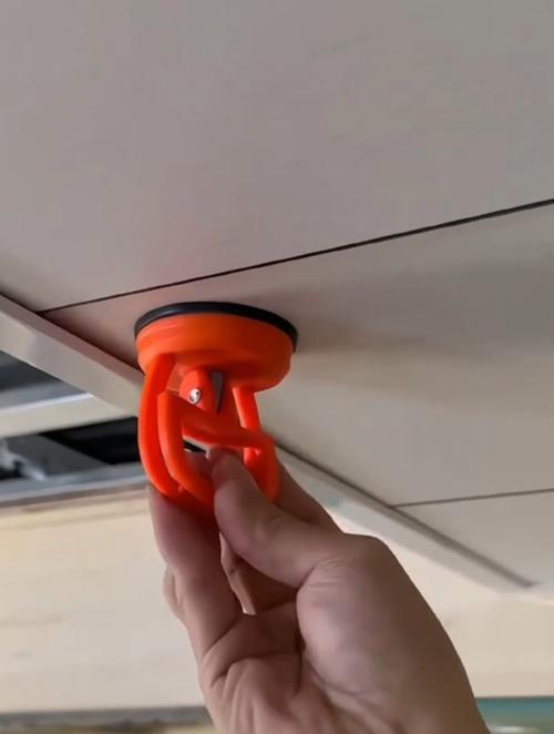 集成吊顶怎么拆卸一块缩略图