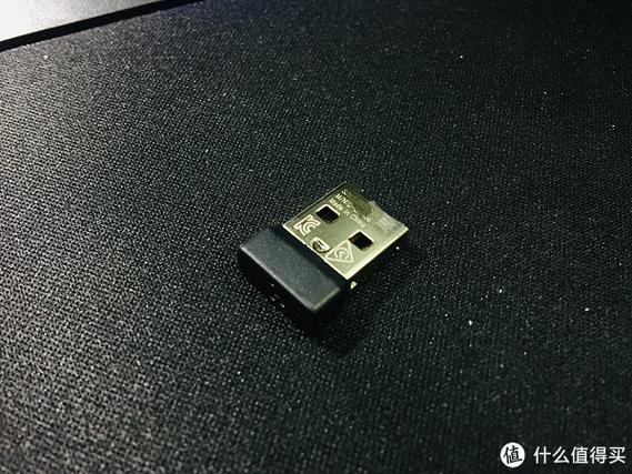 罗技包装盒和机身SN码不一致