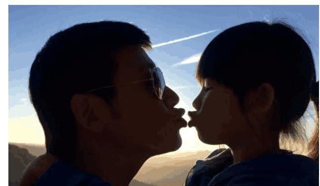 韦斯顿与女儿的关系变化截图