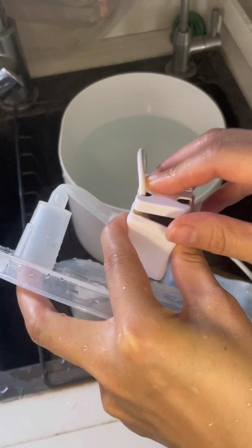 饮水机抽水的管子怎么清洗