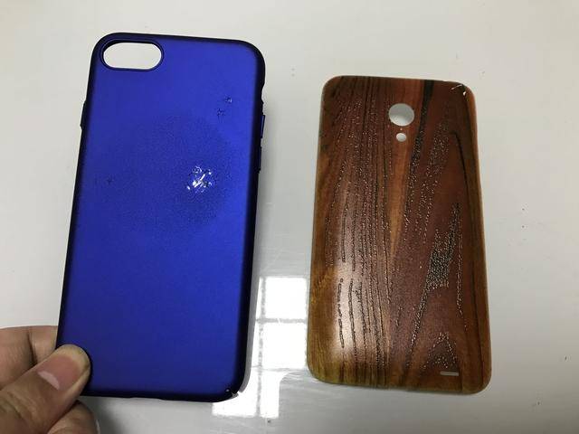 手机后壳有斑点该怎么去除