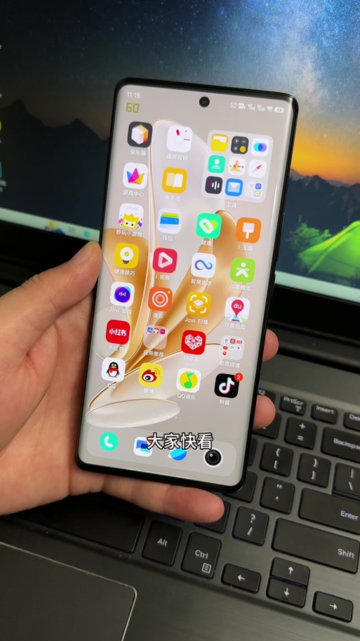 vivo左上角