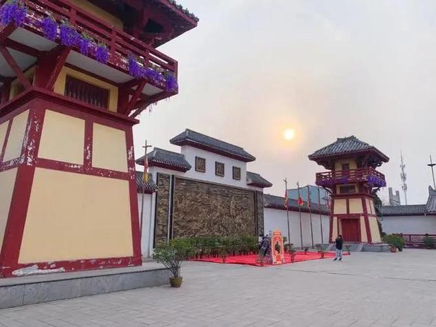 黄蓉夜探丞相府是哪个故事