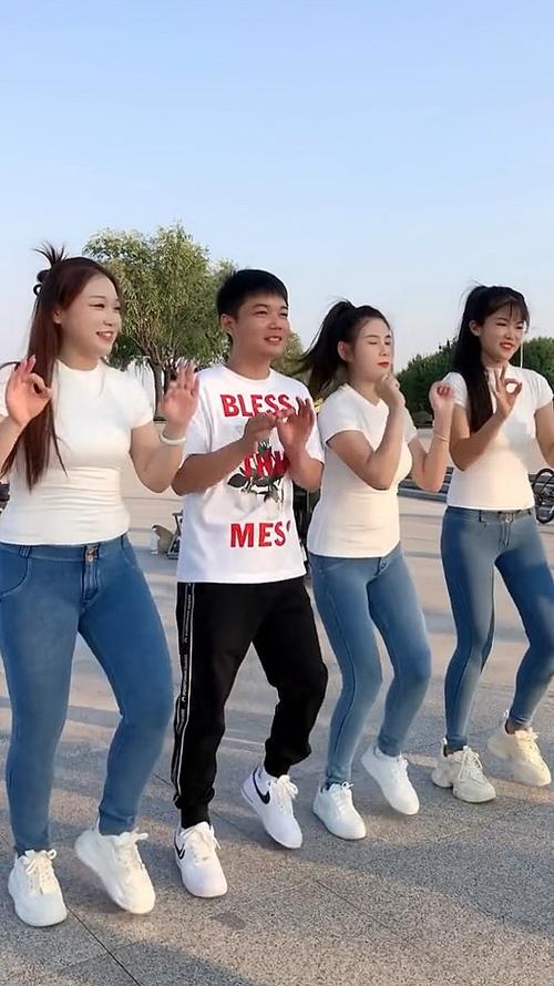 广场舞我要跳广场舞缩略图