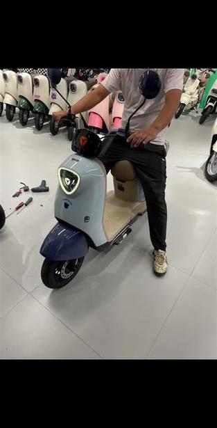 雅迪冠能DG7价格