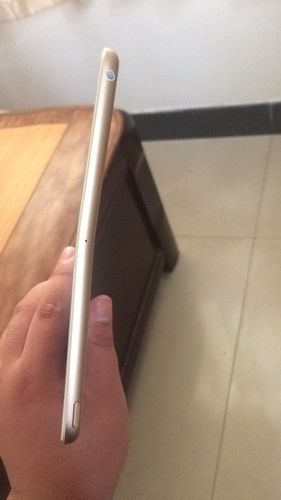 ipad被压了一下