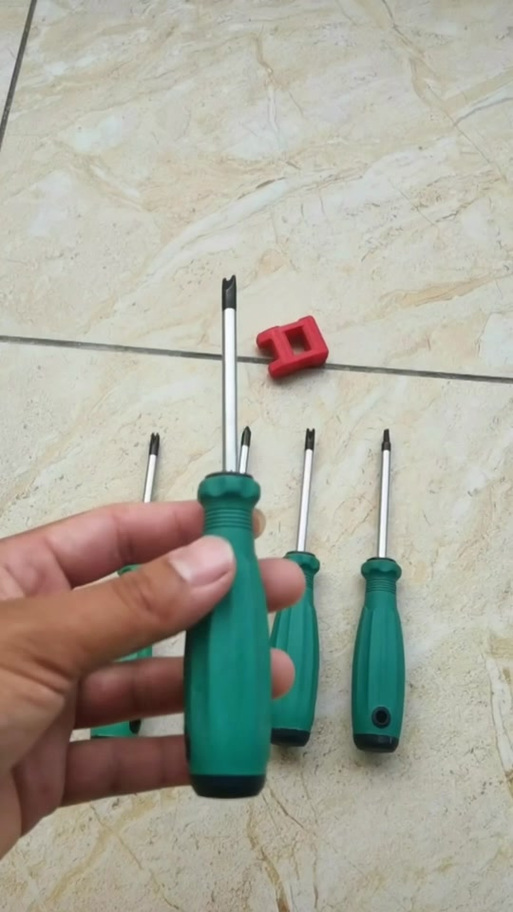 插排异形螺丝怎么打开