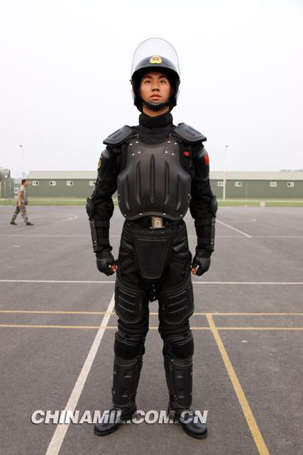 武警防暴服