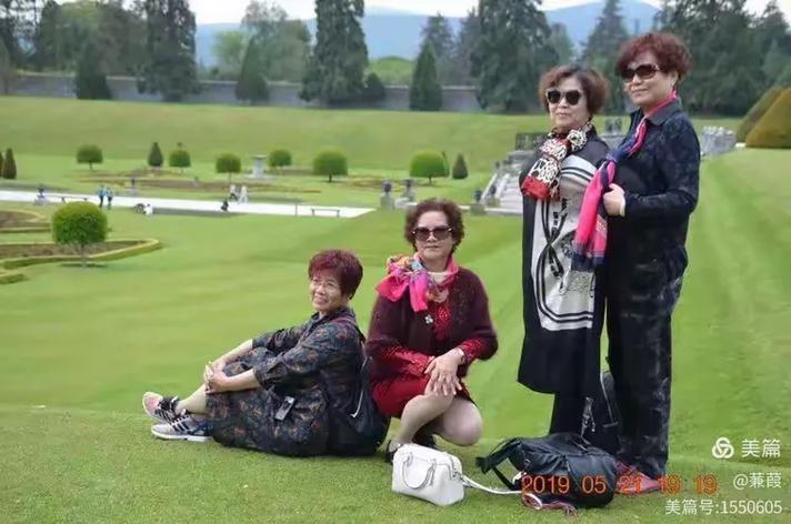 繁花满山庄女主最后和谁在一起