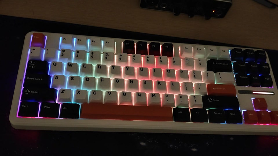狼蛛f87键盘灯光不亮缩略图