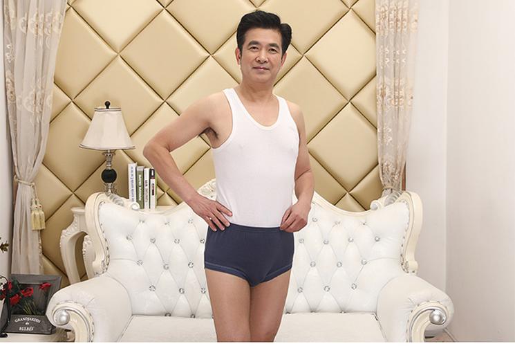 男生穿三角内裤心理