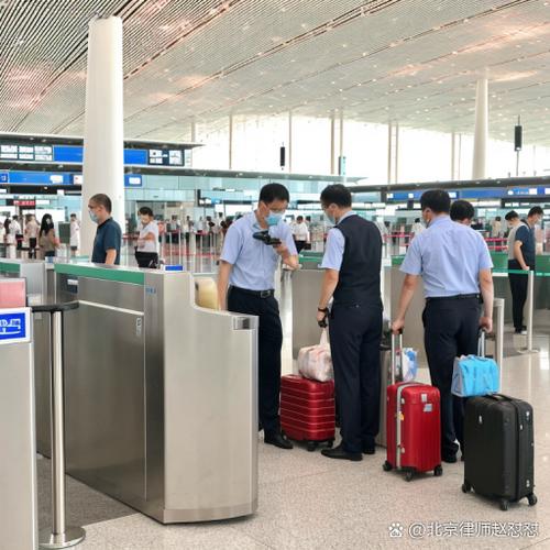 机场过安检手表要取下了么