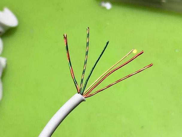苹果耳机内部接线图解