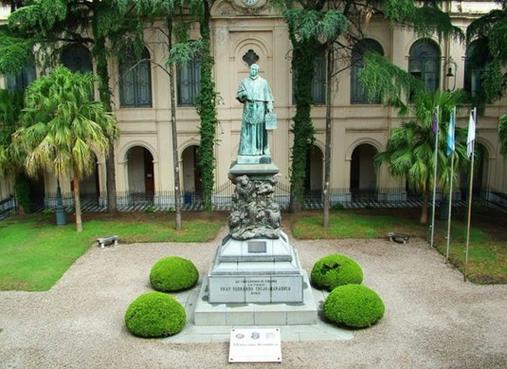 阿根廷国立大学