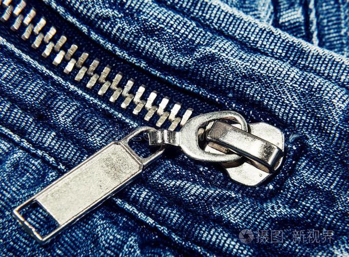 衣服拉链旁边的布叫什么
