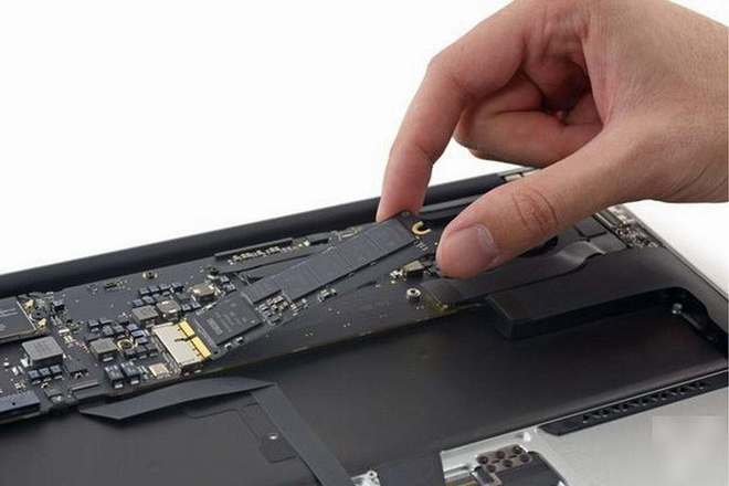 MacBook硬盘拆下来放硬盘盒