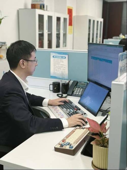 兴业银行客服电话