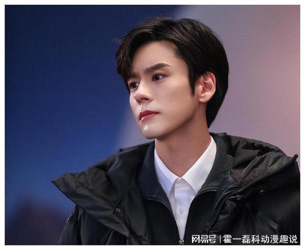 魏哲鸣怎么脾气看上去很好