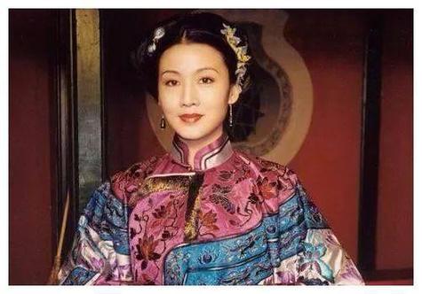 三姨太个人简历
