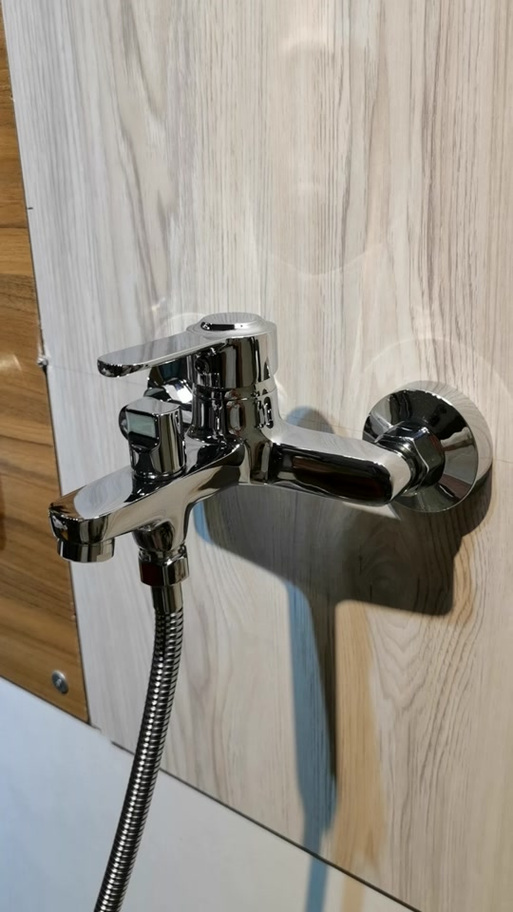 浴缸阀门阀体更换视频缩略图
