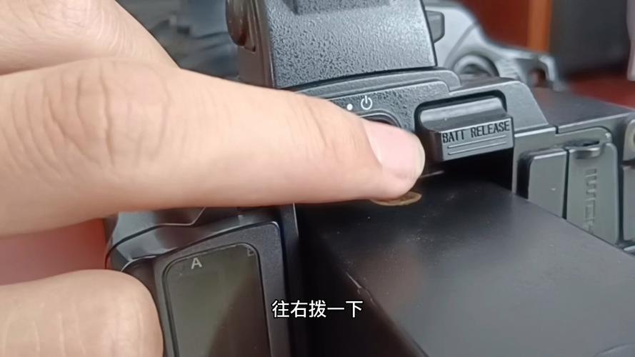 索尼照相机开机键在哪