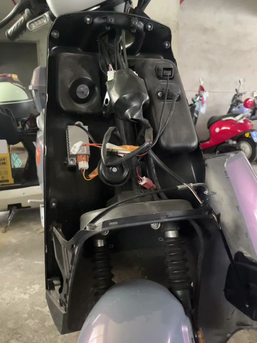 电动车防盗器怎么拆
