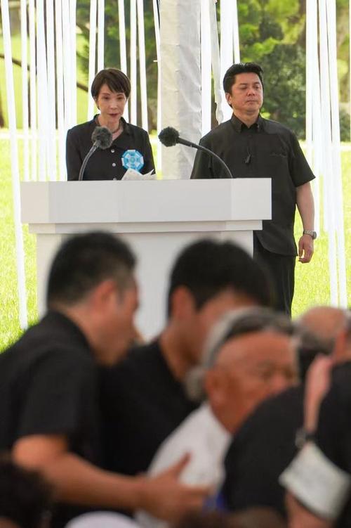 高市早苗冲绳出席活动遭抗议截图