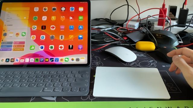 ipadpro三代能连鼠标吗
