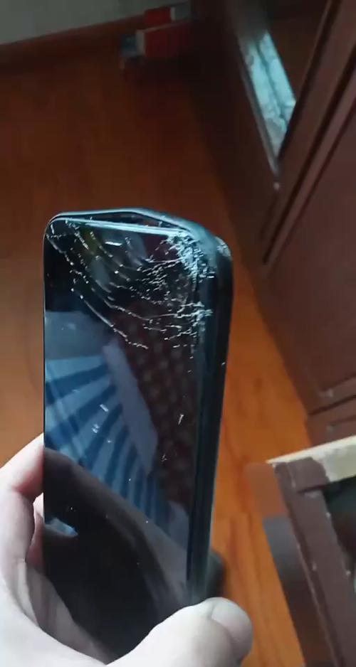 手机被摔碎了还能修吗