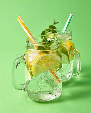 柠檬片泡水搭配