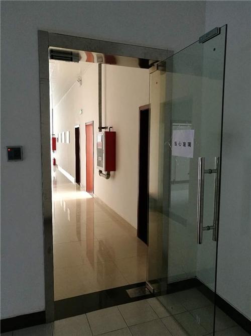 门禁照片