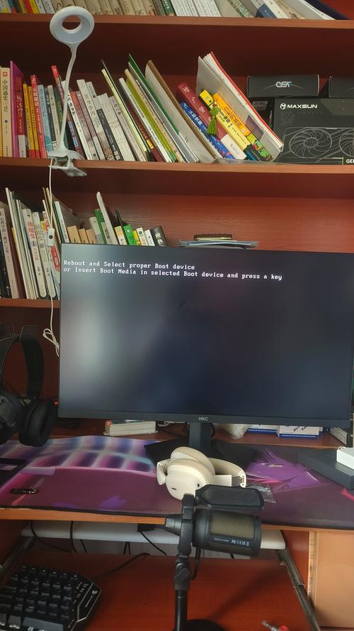 电脑装完系统后重启就进不了系统