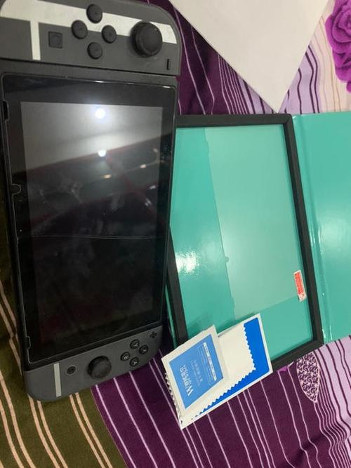 switch钢化膜裂了一道都裂了