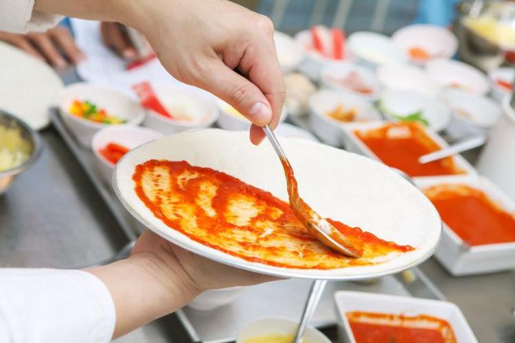披萨饼的制作