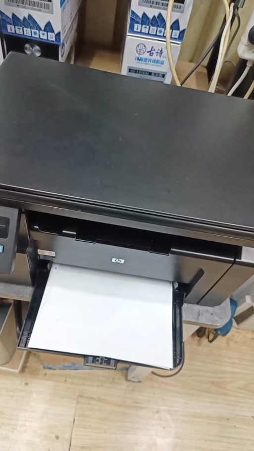 打印机一半清晰一半淡缩略图
