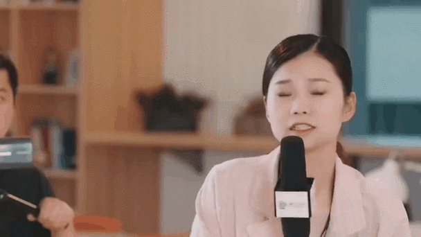 上台发言视频